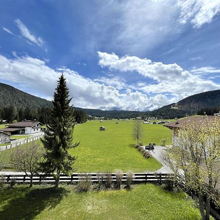 Chalet Cristall ลอยทัช ภายนอก รูปภาพ
