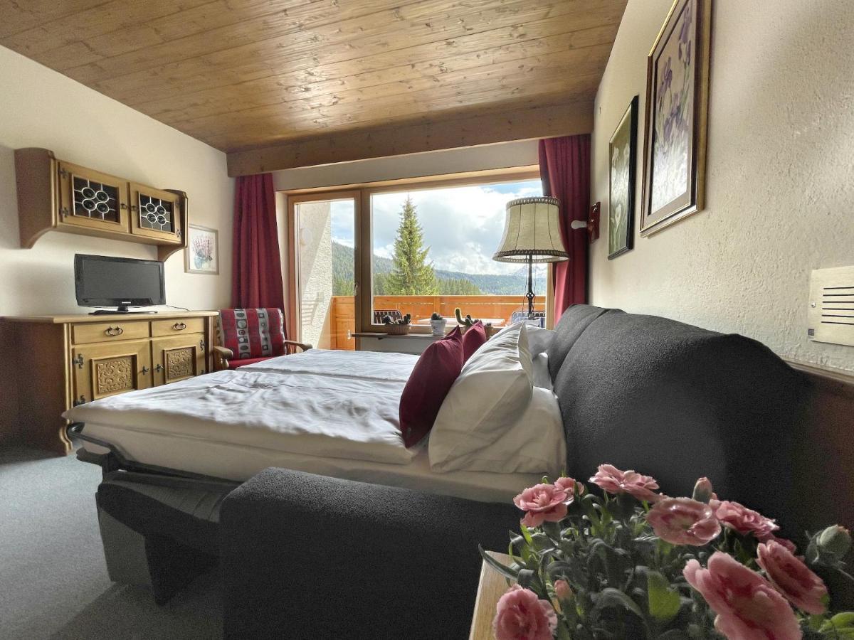 Chalet Cristall ลอยทัช ภายนอก รูปภาพ