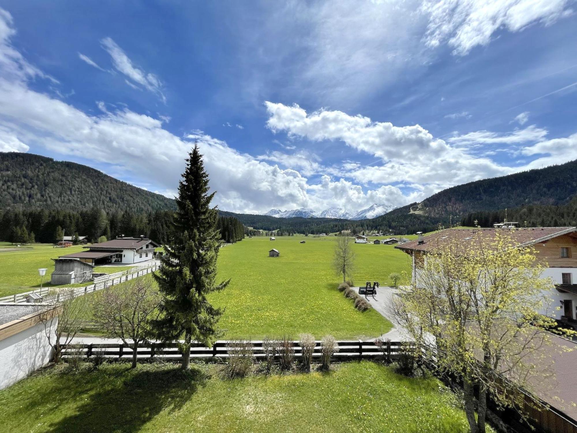 Chalet Cristall ลอยทัช ภายนอก รูปภาพ